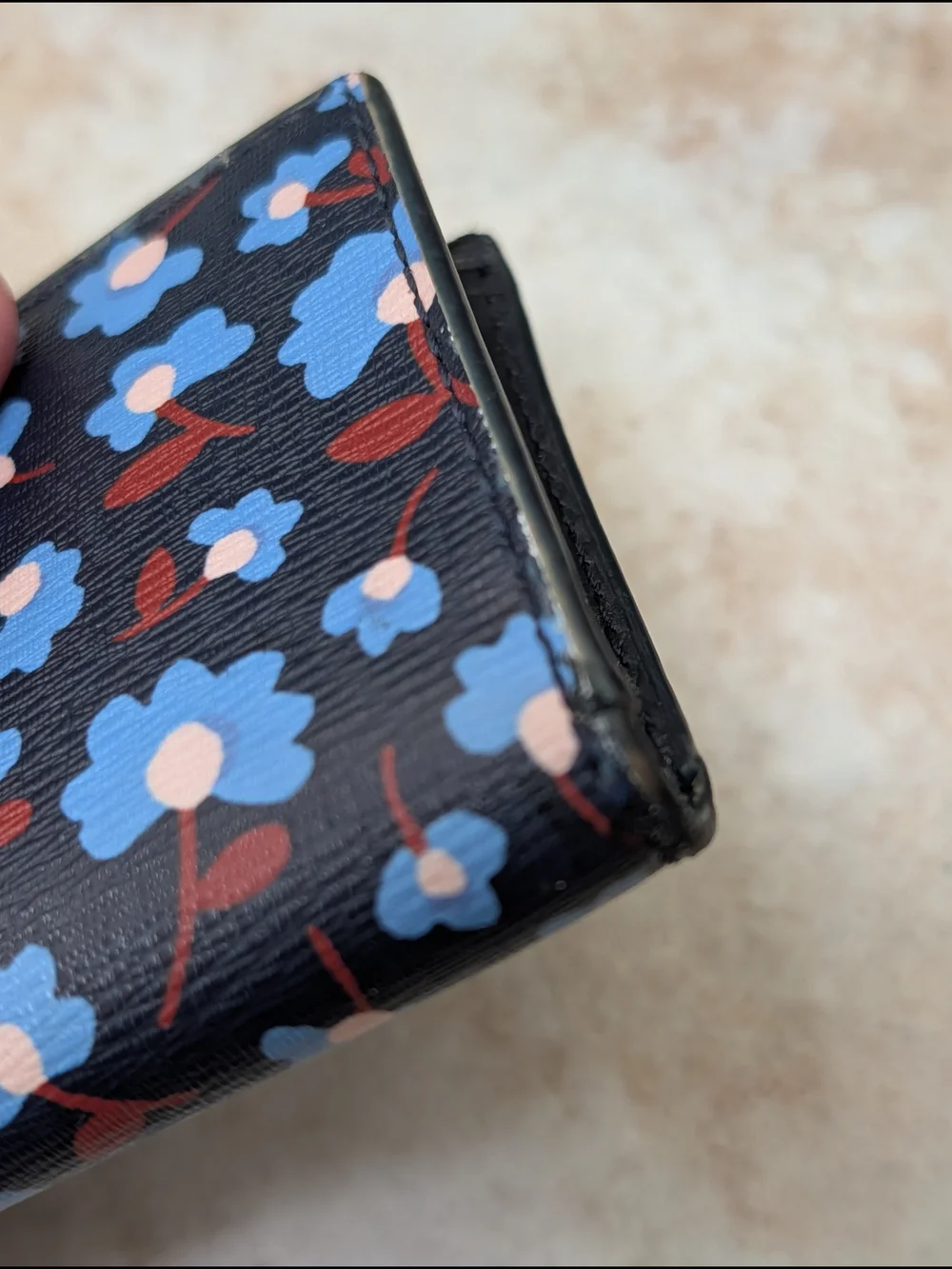 Kate Spade Spencer Navy Party Floral Bifold Wallet GUC